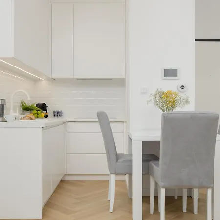 Lux Grzybowska Apartments With Parking By Renters Prestige Warsaw Exterior photo