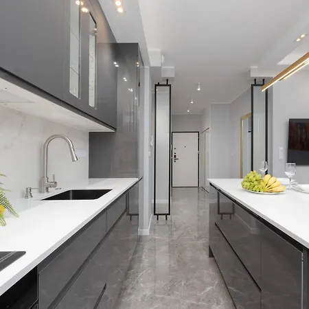 Lux Grzybowska Apartments With Parking By Renters Prestige Warsaw Exterior photo