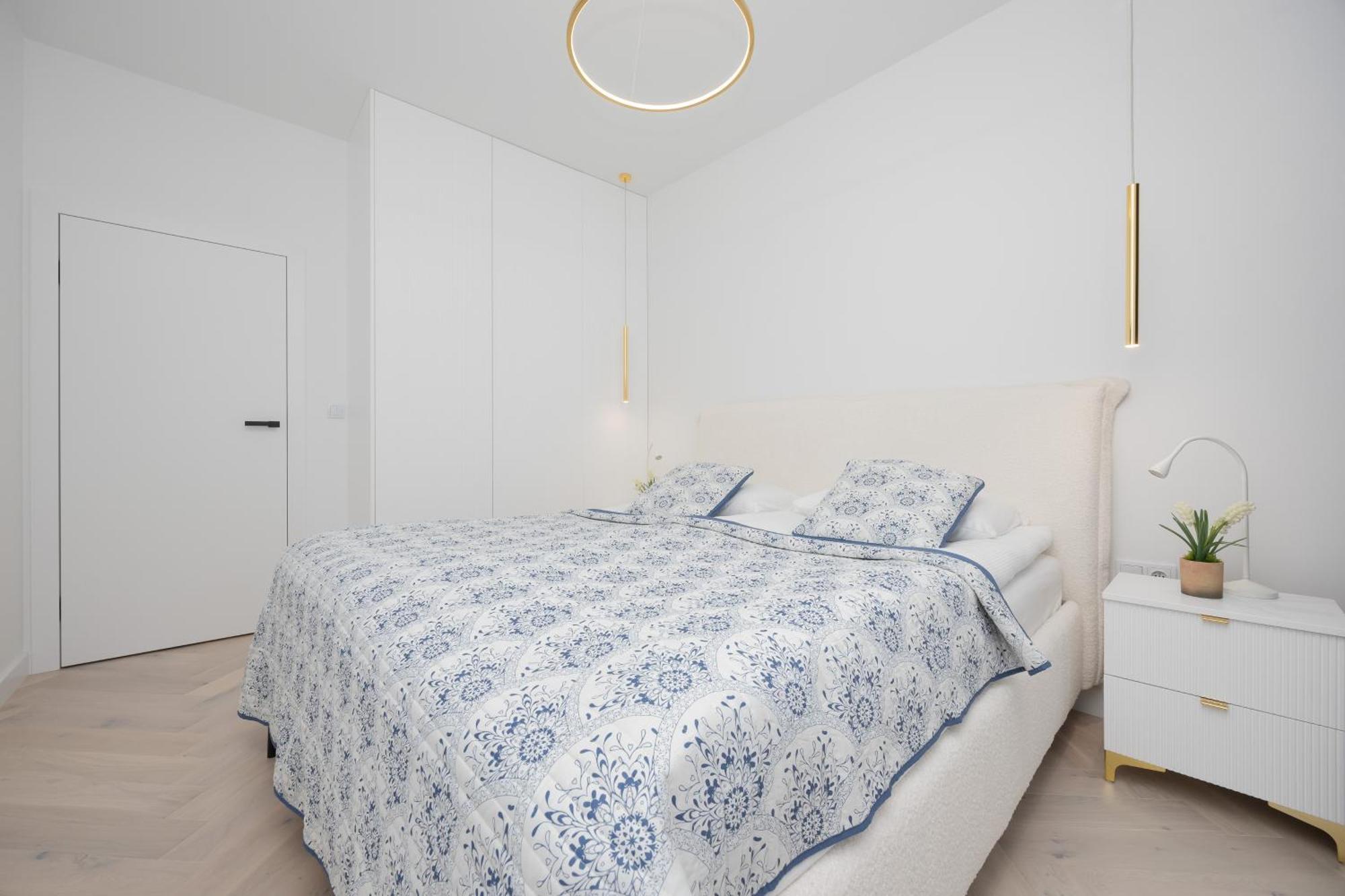 Lux Grzybowska With Parking By Renters Prestige