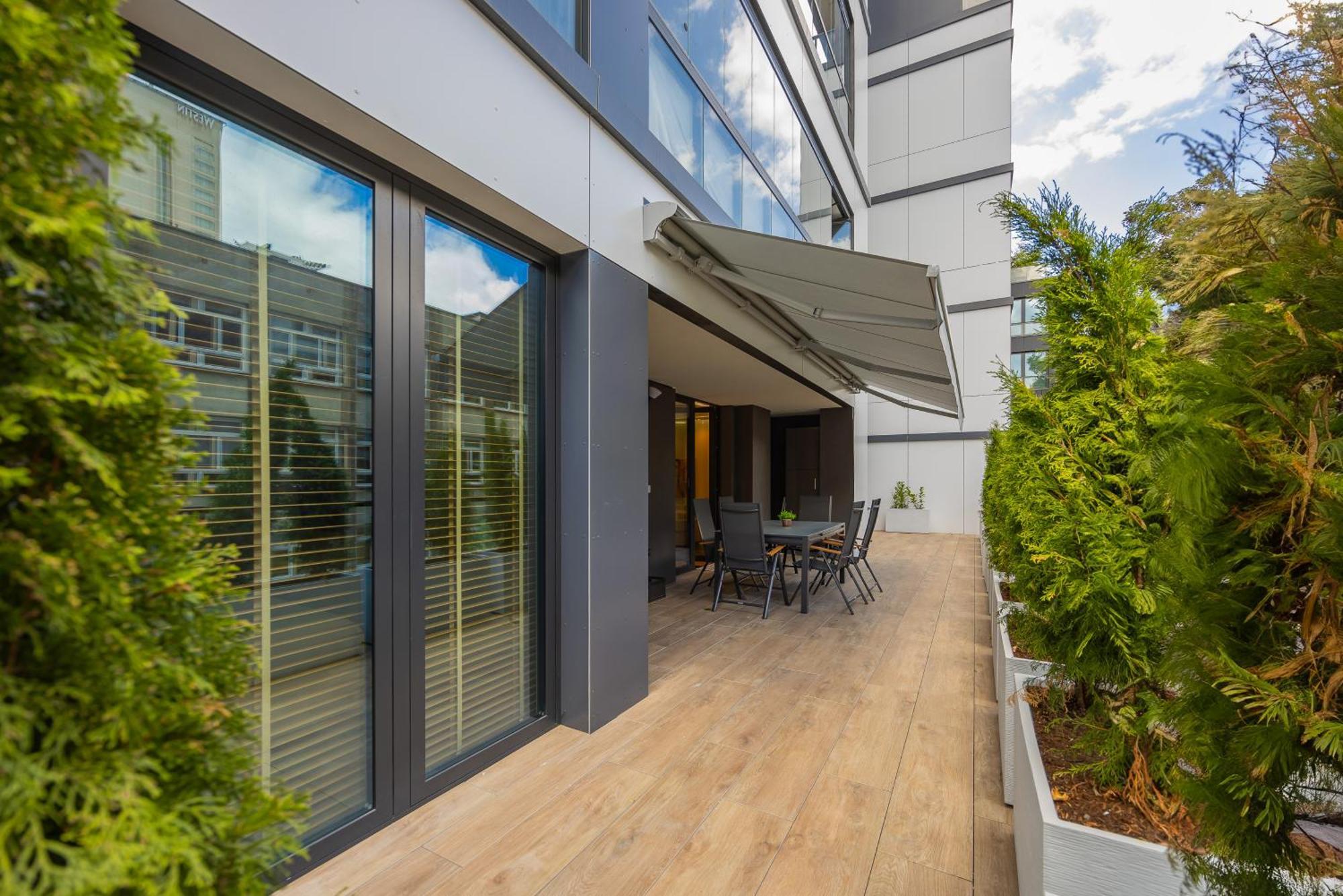 Apartment Lux Grzybowska With Parking By Renters Prestige *