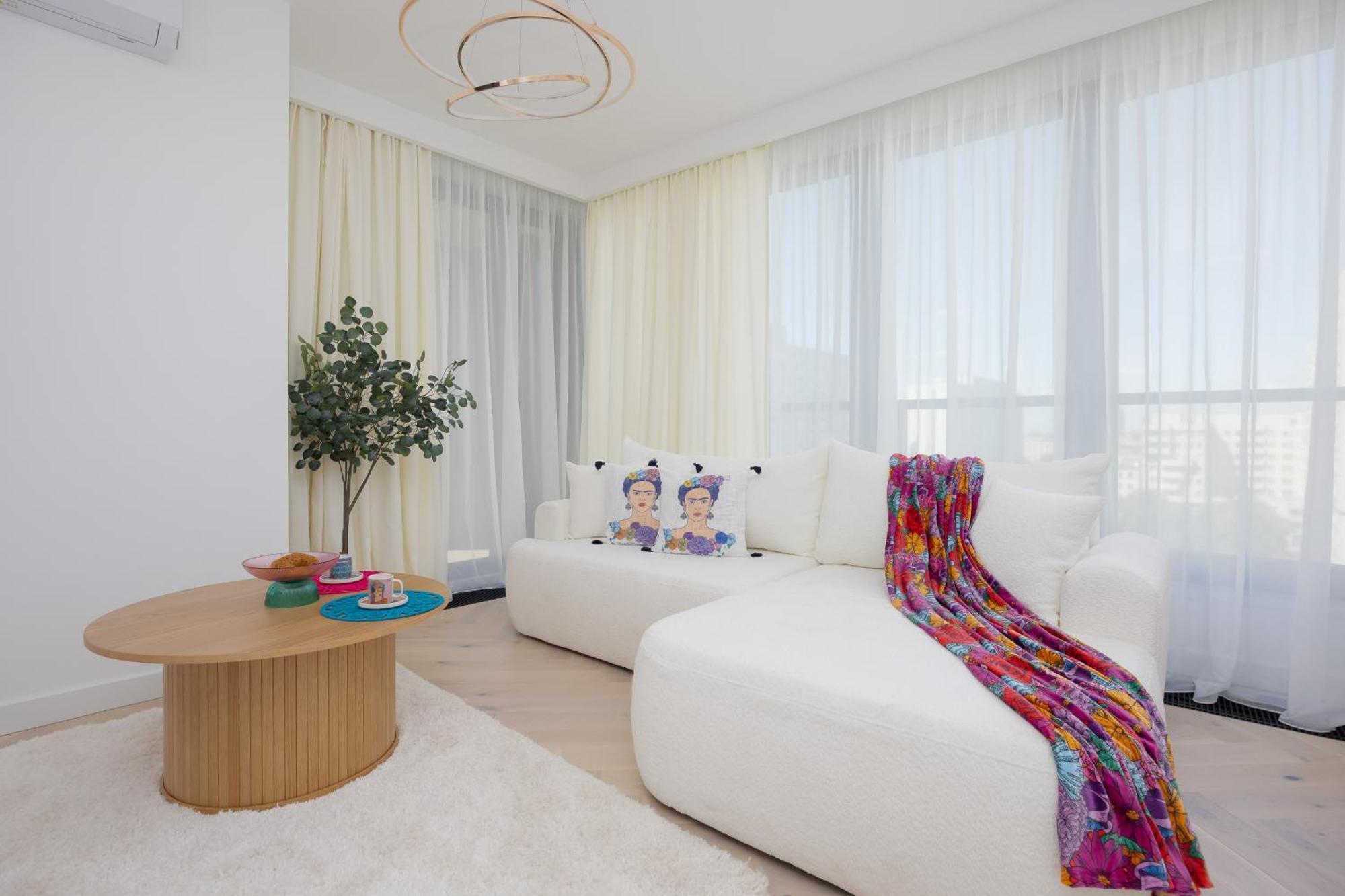 Apartment Lux Grzybowska With Parking By Renters Prestige *