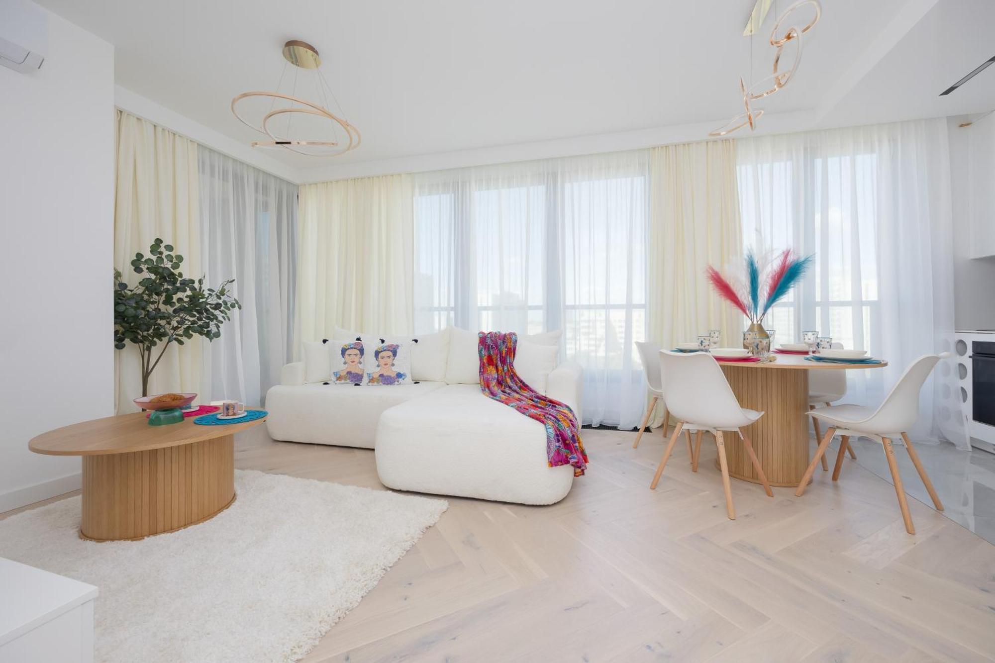 Lux Grzybowska With Parking By Renters Prestige Apartment Warsaw